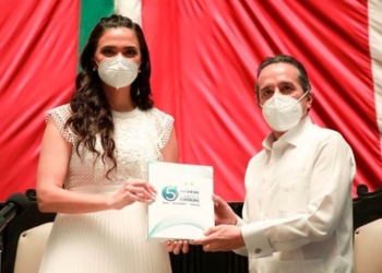 Congreso de Quintana Roo recibe V Informe de Gobierno de Carlos Joaquín