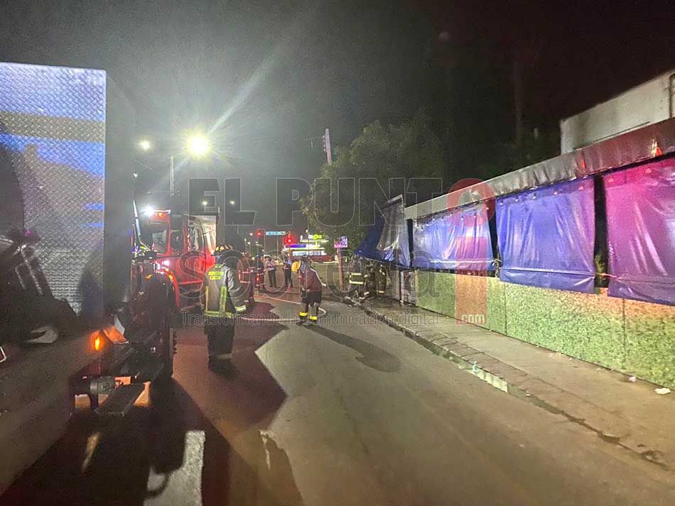 Se incendia bar en Cancún