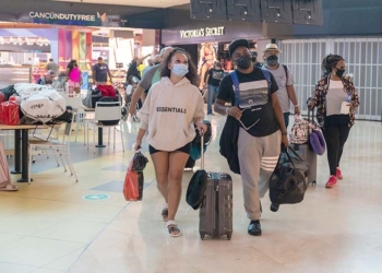 El aeropuerto de Cancún mantiene operaciones cercanas a las 400 operaciones al día