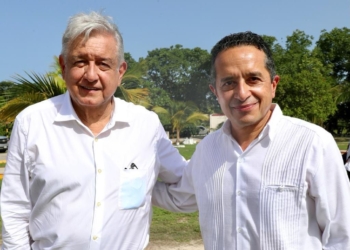 El presidente López Obrador dice que sobrevoló las 1,200 hectáreas donde estará el aeropuerto de Tulum