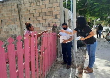Con brigadas de servicios, atienden en Puerto Morelos a la población