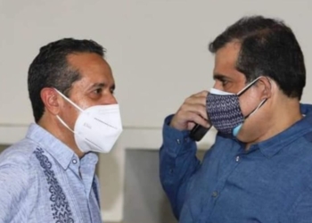 Carlos Joaquín y el desprestigio de Fernando Mora