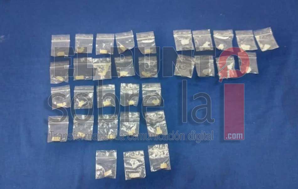 Detienen en Cancún a dos sujetos con drogas que le dispararon a un taxi