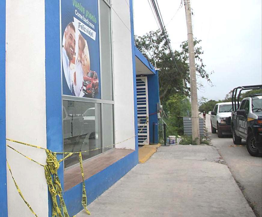 Balean cerca del C-5 de Cancún a extranjero para quitarle valioso reloj
