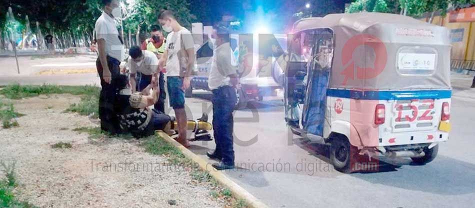 Una lesionada al colisionar un mototaxi y una camioneta