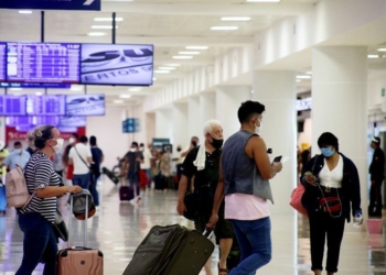 El aeropuerto de Cancún reporta 360 operaciones para este día