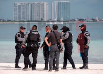 Asegurados dos establecimientos en operativos en las playas Langosta y Delfines