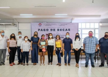 Realizan el segundo pago de becas municipales a estudiantes de Benito Juárez