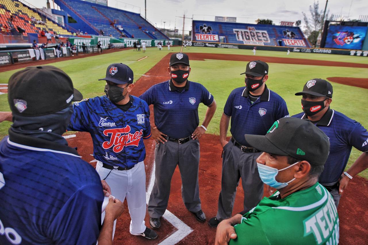 Los Tigres anuncian que Oscar Robles deja de ser su mánager