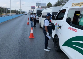 Por no respetar protocolos sanitarios sancionan a 700 choferes de transporte público en Quintana Roo