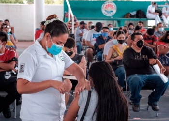 Más de 23 mil personas todavía no se vacunan contra la COVID-19, SESA