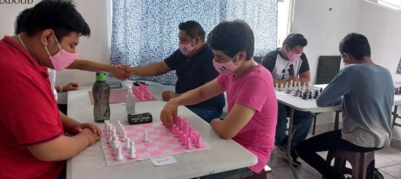 Dan jaque mate al cáncer de mama en Valladolid