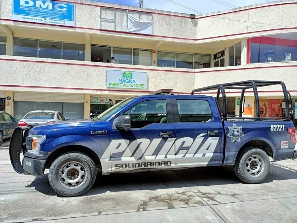 A punta de pistola asaltan negocio de ventas de equipos de cocina en Playa del Carmen