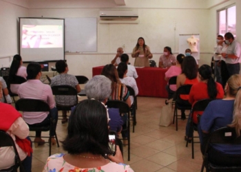 Saber actuar a tiempo es ganarle la batalla al cáncer de mama: Yensunni Martínez