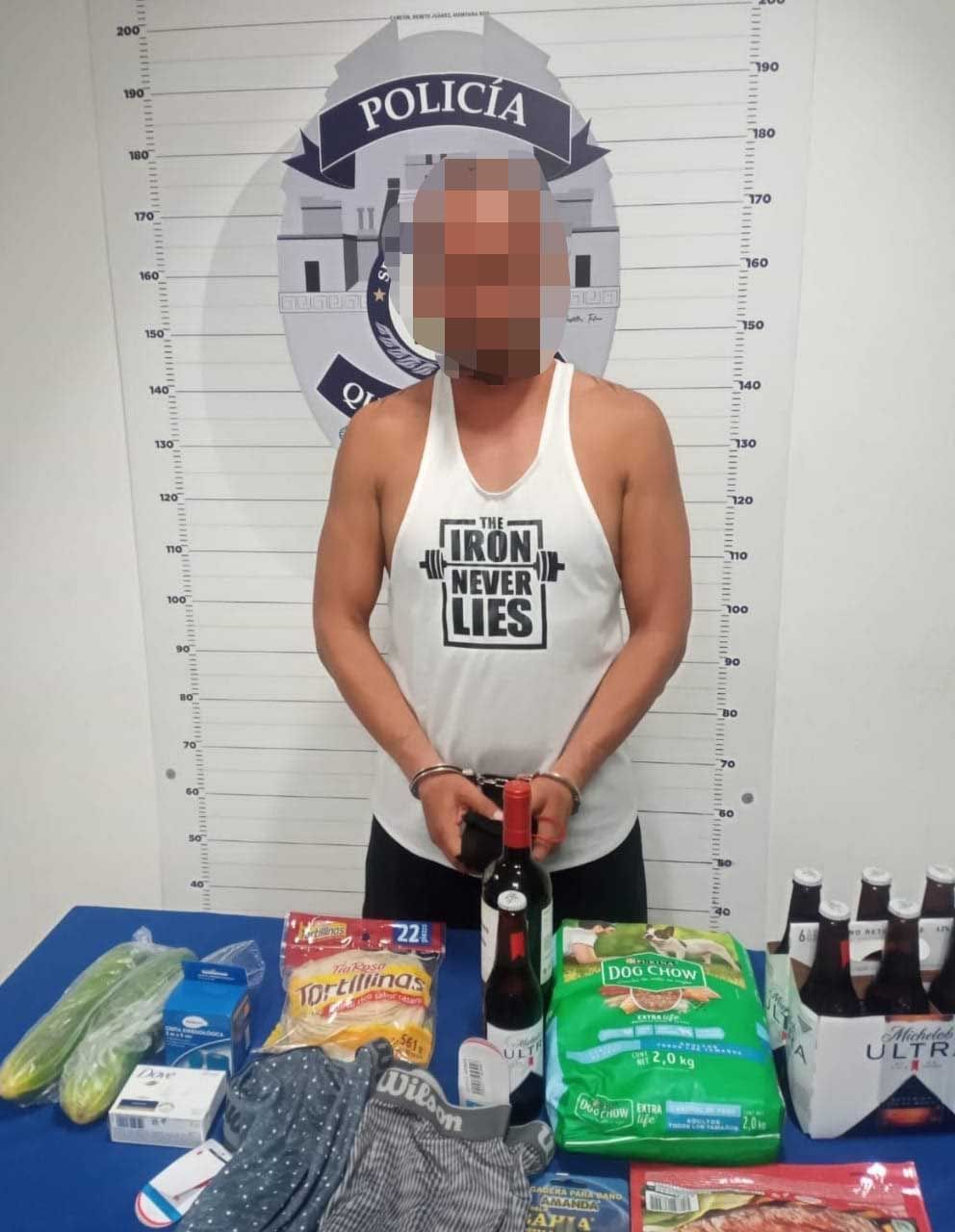 Detienen en Cancún a sujeto por robarse vinos, carnes y mercancías con valor de mil pesos