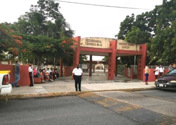 Implementan medidas de vigilancia a las entradas de escuelas en Cancún