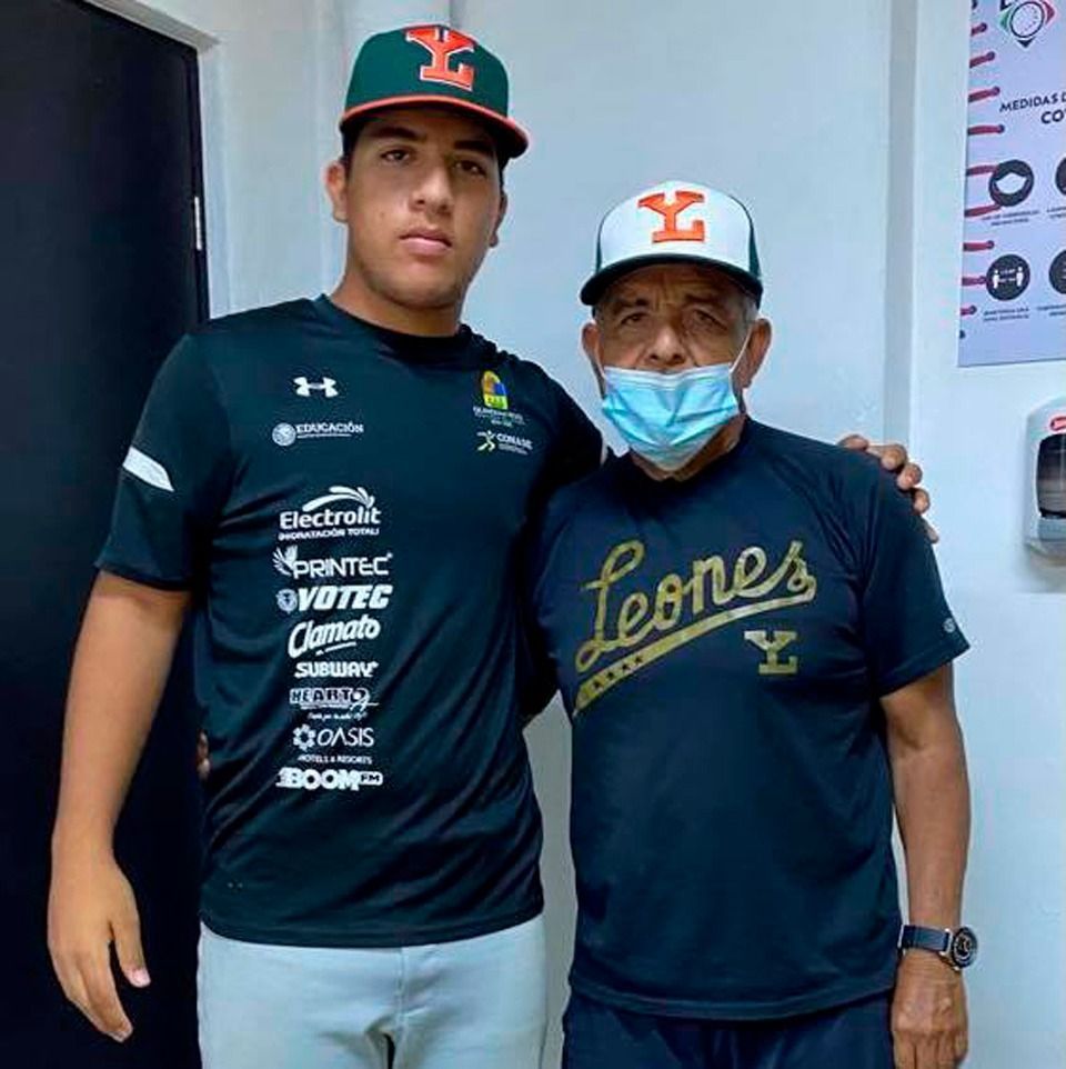 Los Leones de Yucatán firman a dos prospectos quintanarroenses