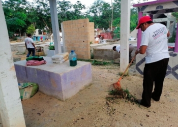 Panteones de Puerto Morelos abrirán por vez primera 24 horas en Día de Muertos