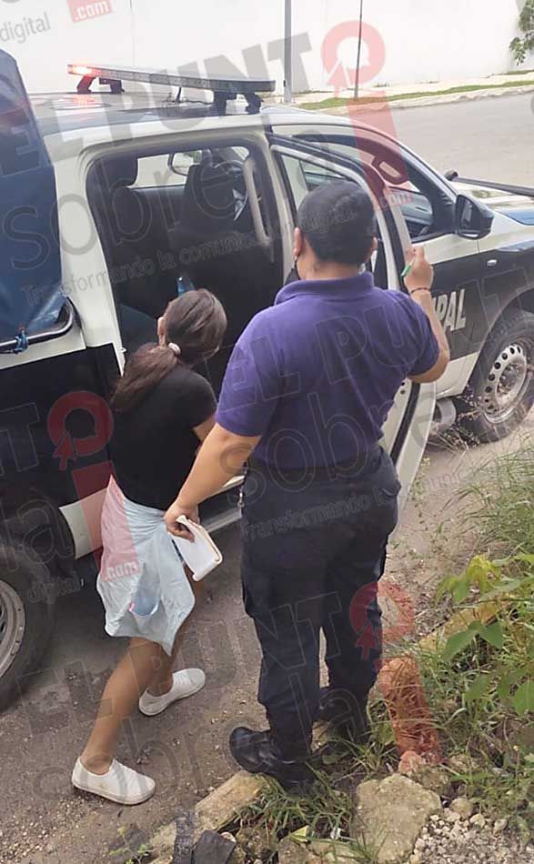 Policías ayudan a encontrar a menor extraviada en Cancún
