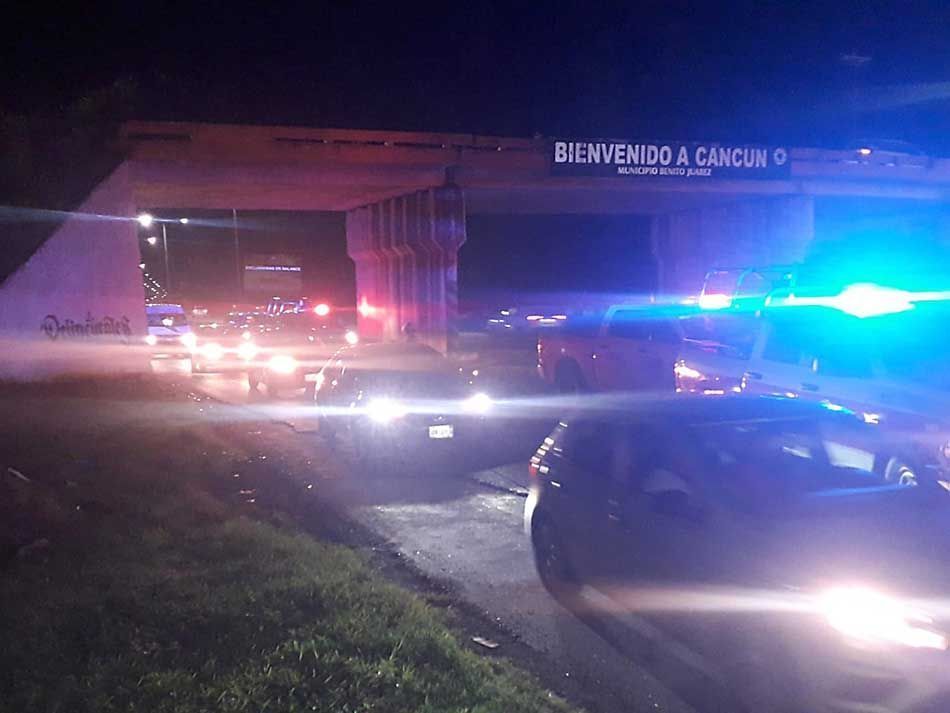 Sujeto se lanza de un puente cercano al C-5 de Cancún