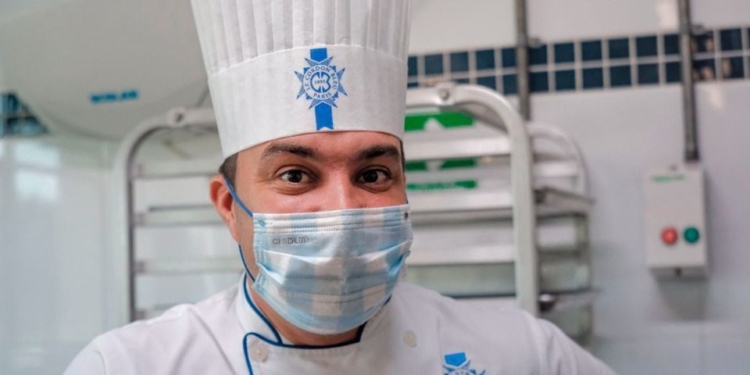 Thomas Gabenisch. Chef pastelero de la Escuela Internacional de Gastronomía de la Universidad Anáhuac Cancún.