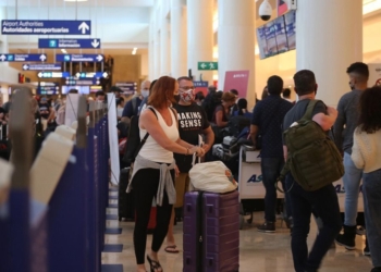 El aeropuerto de Cancún, con 424 operaciones para este día, entre ellas, 212 llegadas