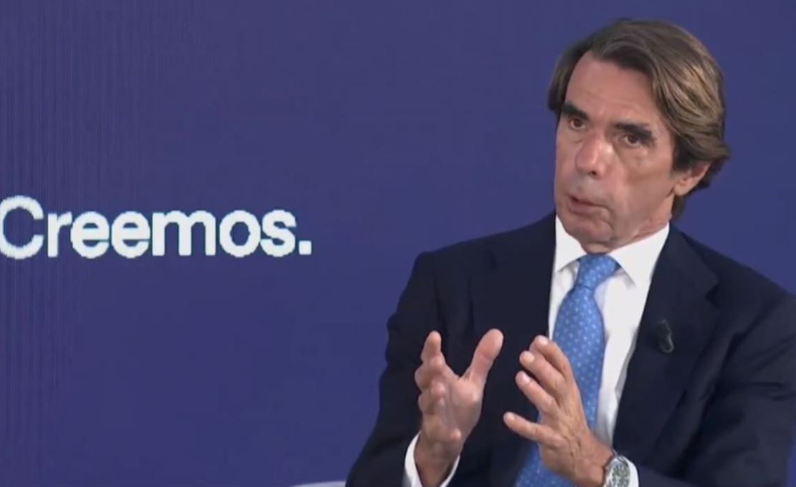 Aznar fue contratado por ENDESA, petrolera privatizada por él mismo