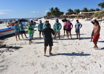 Nuestros visitantes merecen playas limpias y gente capacitada: Marciano Dzul