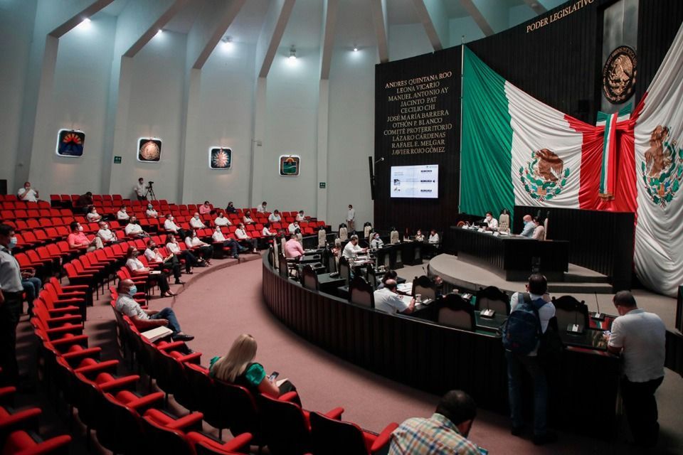 Llamado a diputados locales a que “dejen de simular” una labor legislativa para llamar la atención del electorado