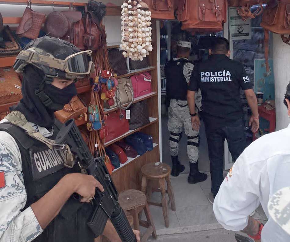 Detienen en Cozumel a personas por insultos a la autoridad y presentan a otras tres por dudas de su presencia legal en México