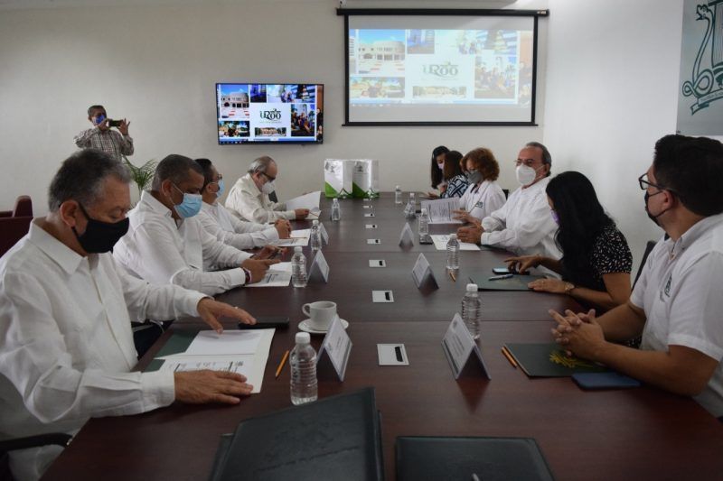 Firma UQRoo convenio de colaboración con red de universidades colombianas