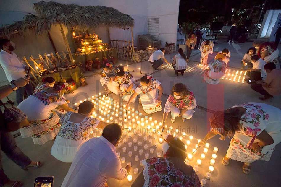 Reconocen en Yucatán a ganadores del concurso infantil de mini altares de muerto, dibujo y calaveritas literarias