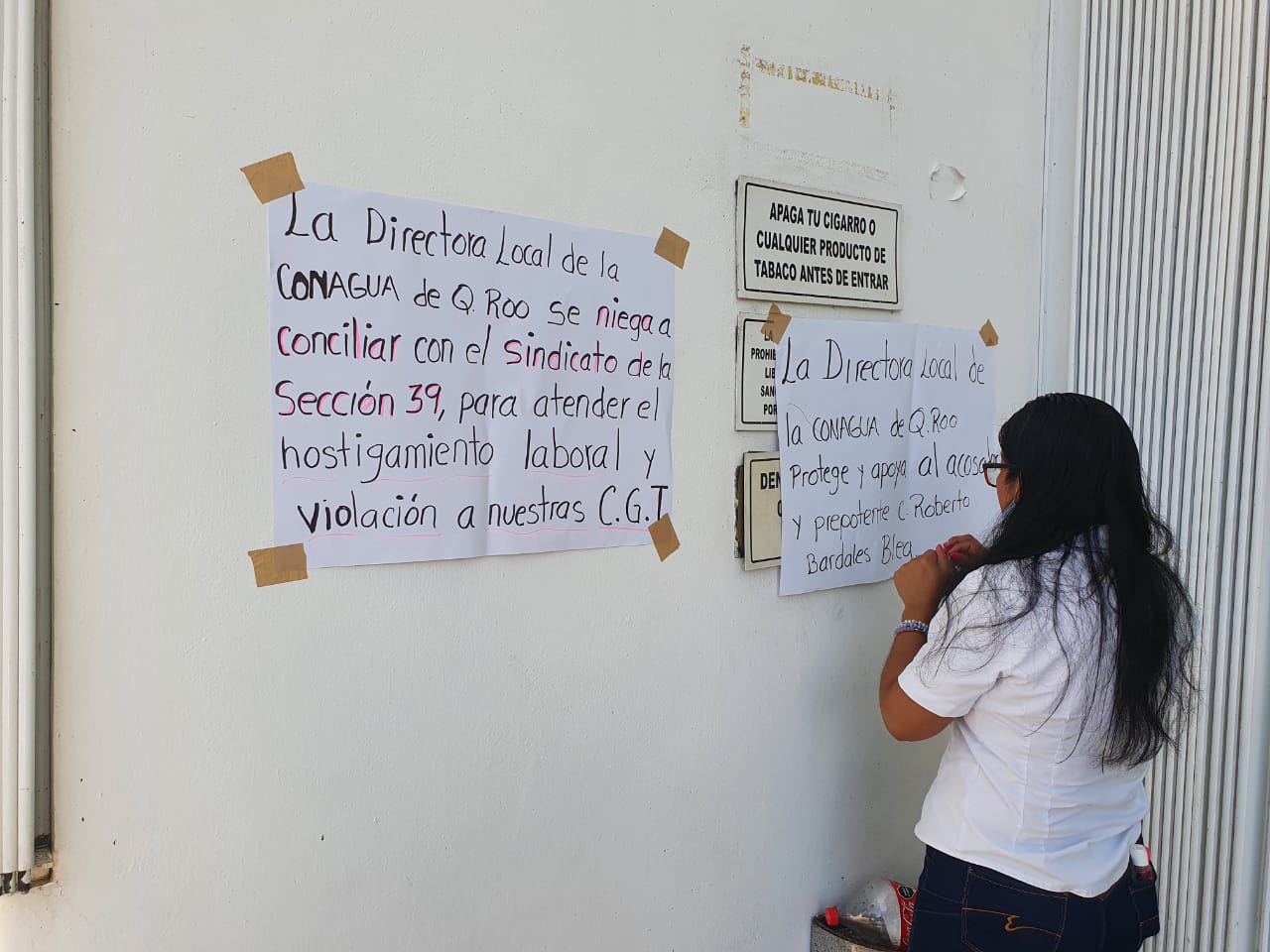 Se manifiestan trabajadores de la Conagua en Chetumal