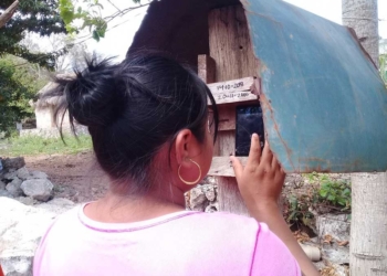 Padres de familia del sur de Lázaro Cárdenas piden el regreso de sus hijos a clases presenciales por falta de internet