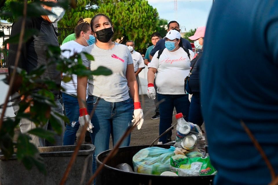 Presidente Municipal de Carrillo Puerto encabeza de manera personal recoja de basura en calles de la cabecera
