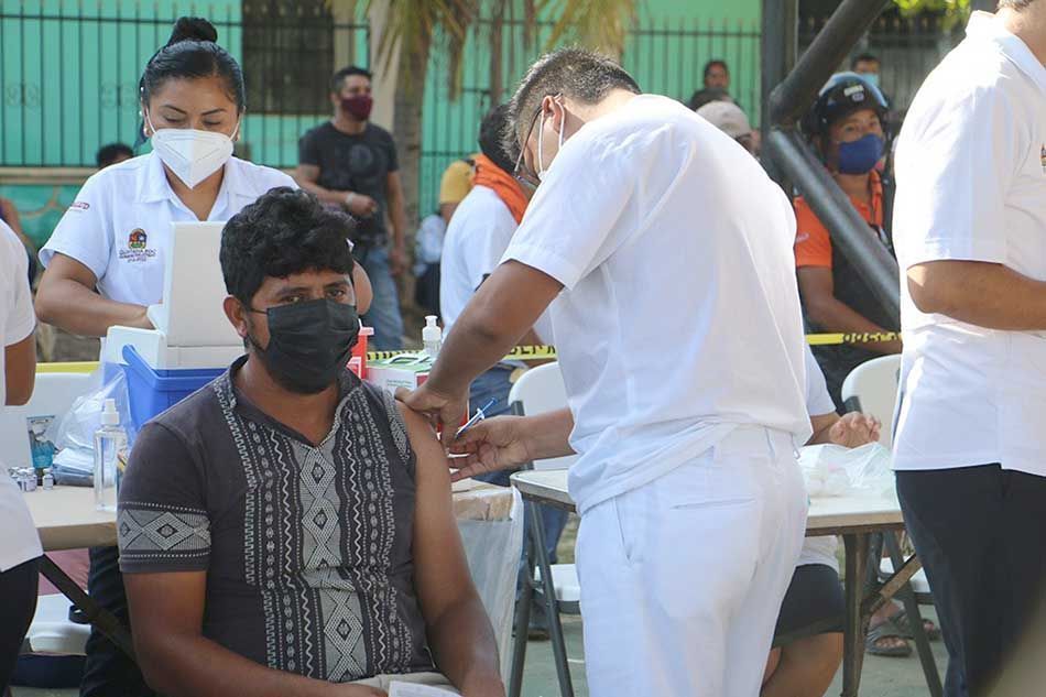 Inicia jornada de vacunación contra COVID-19 para personas con rezago en José María Morelos