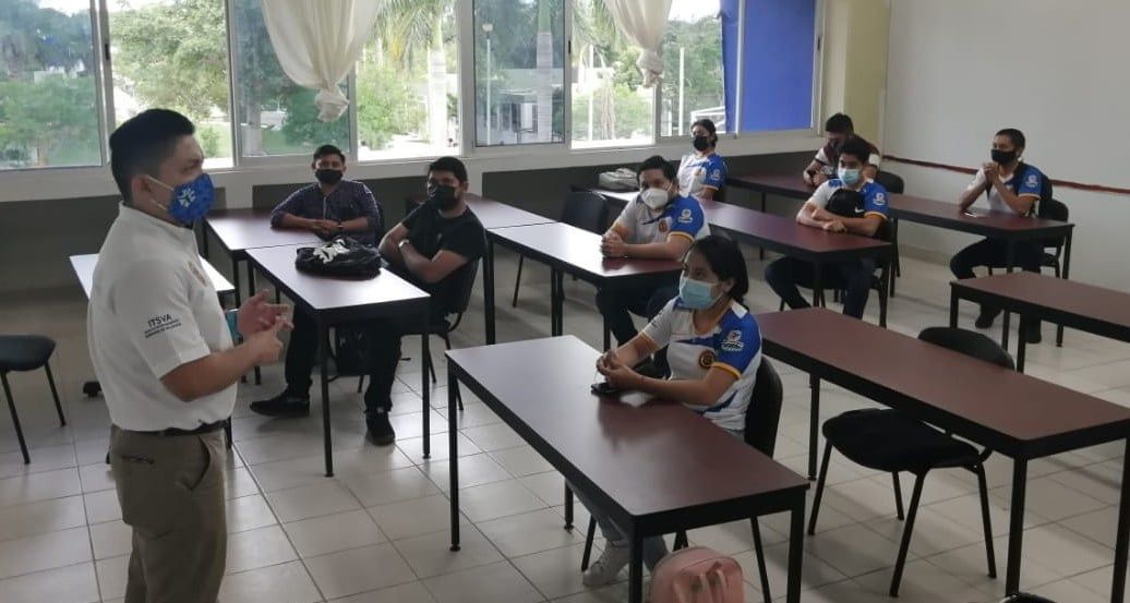 Listo el TECNM Valladolid para conmemorar 21 años de fundación