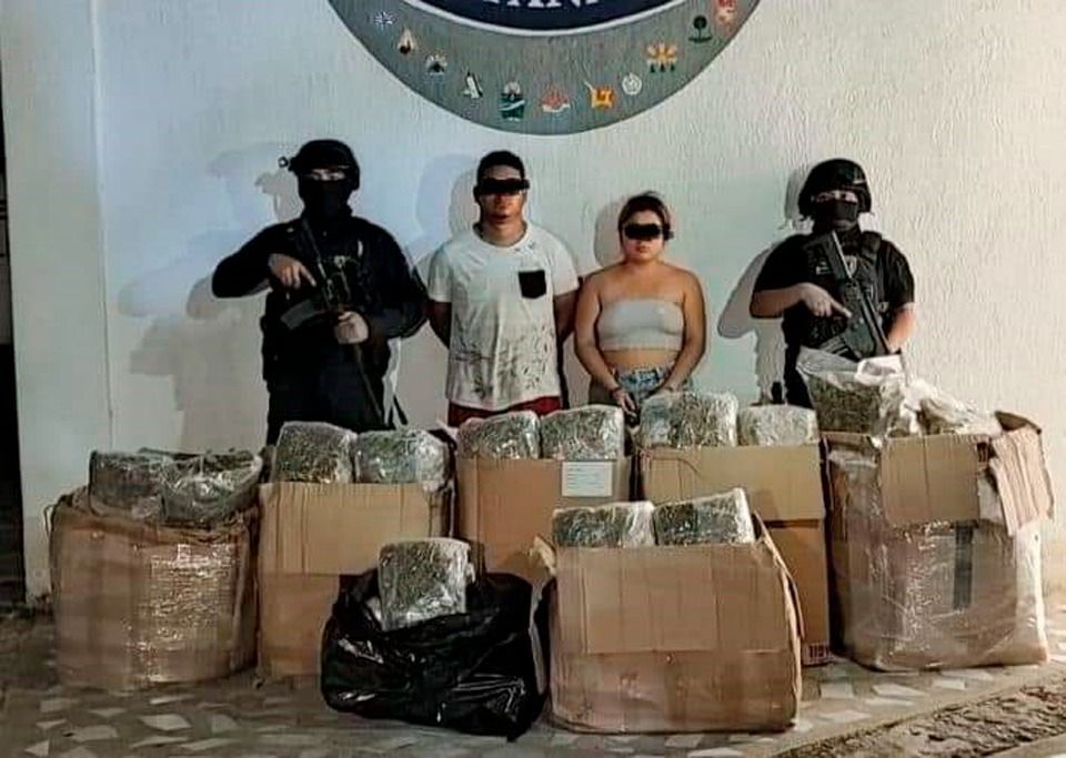 Aseguran 65 kilos de mariguana en casa de fraccionamiento de Playa del Carmen