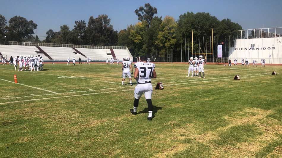 Búhos de IPN superan 23 -20 a los Leones Anáhuac Cancún en futbol americano Liga Mayor estudiantil