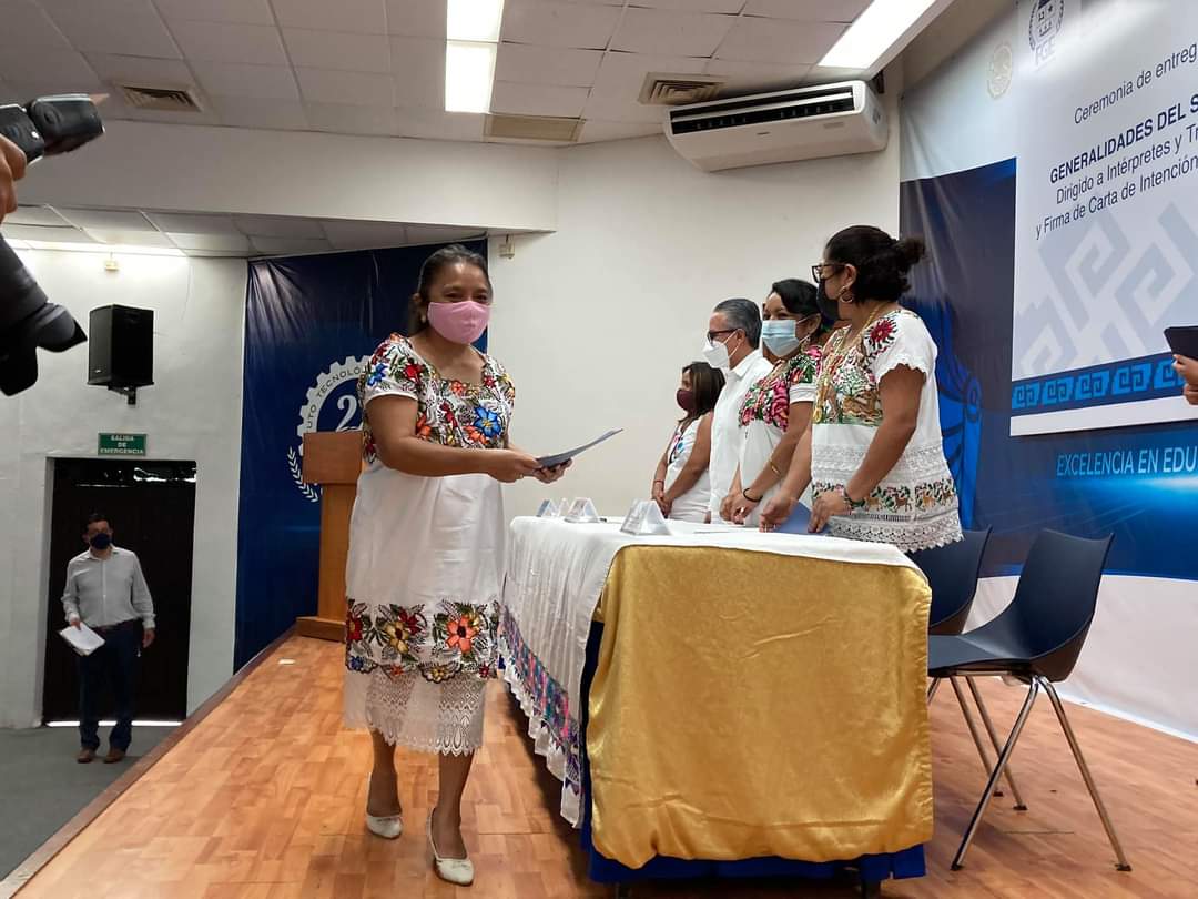 Entregan constancias a intérpretes de lengua maya en Felipe Carrillo Puerto por acreditar taller sobre justicia penal