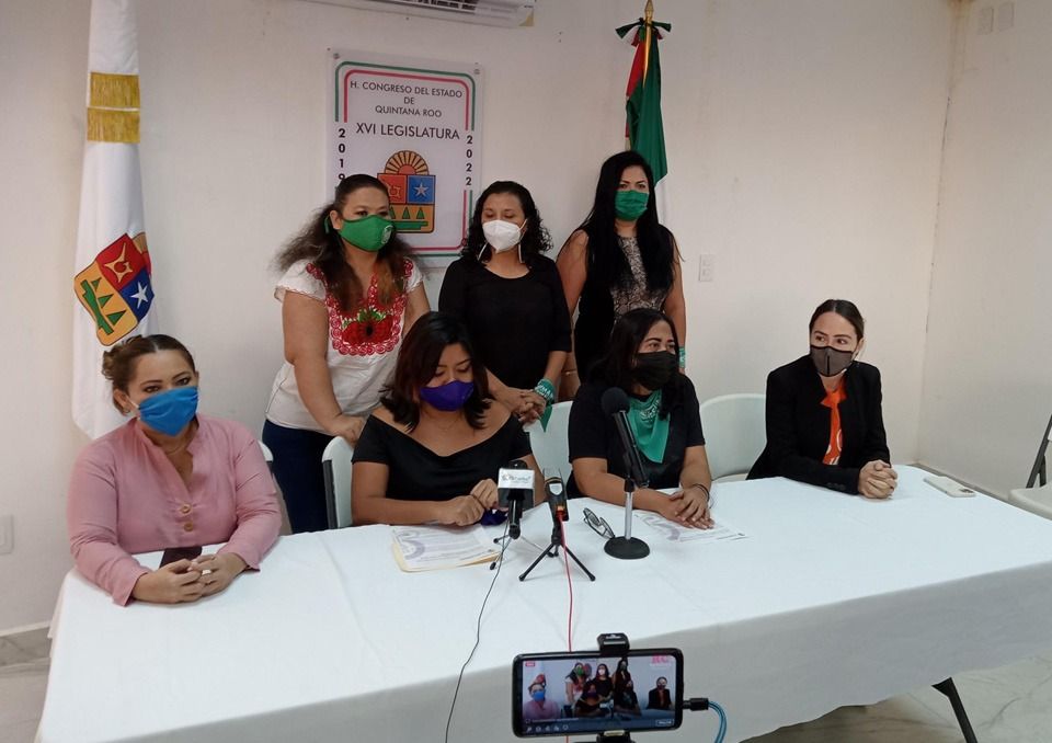 Feministas de Quintana Roo retiran iniciativa para legalizar aborto y se adhieren al PVEM y PRD