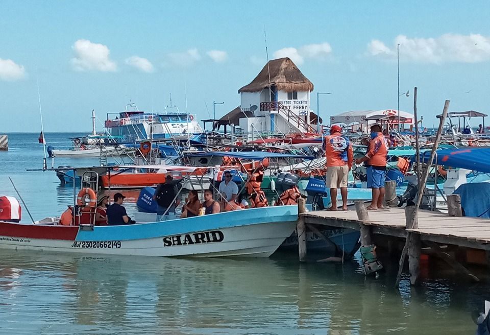 Habitantes de Holbox abandonan pesca para dedicarse de lleno a actividad turística: autoridad