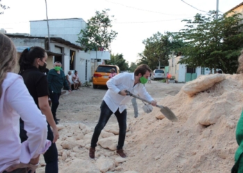 Apoya el líder del Partido Verde en Playa del Carmen a vecinos de la colonia In House