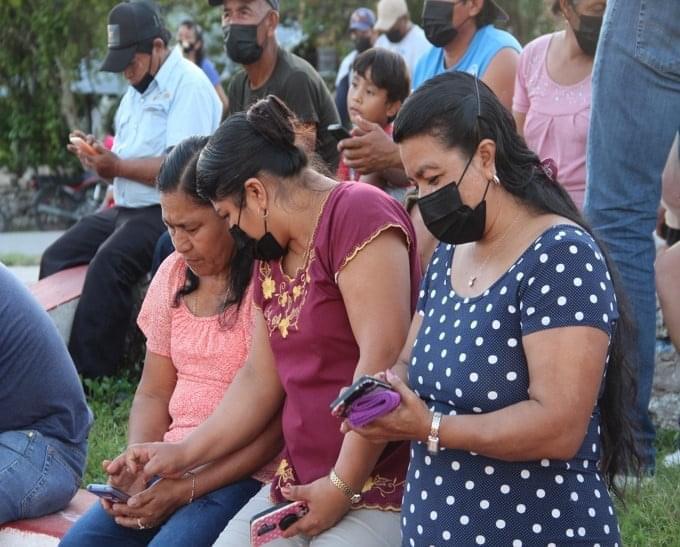 Activan internet gratuito en parque ejidal de la comunidad de Caobas