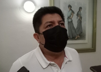 Rechazo de beliceños a vacuna contra la COVID-19 retrasa reapertura general de frontera hacia México