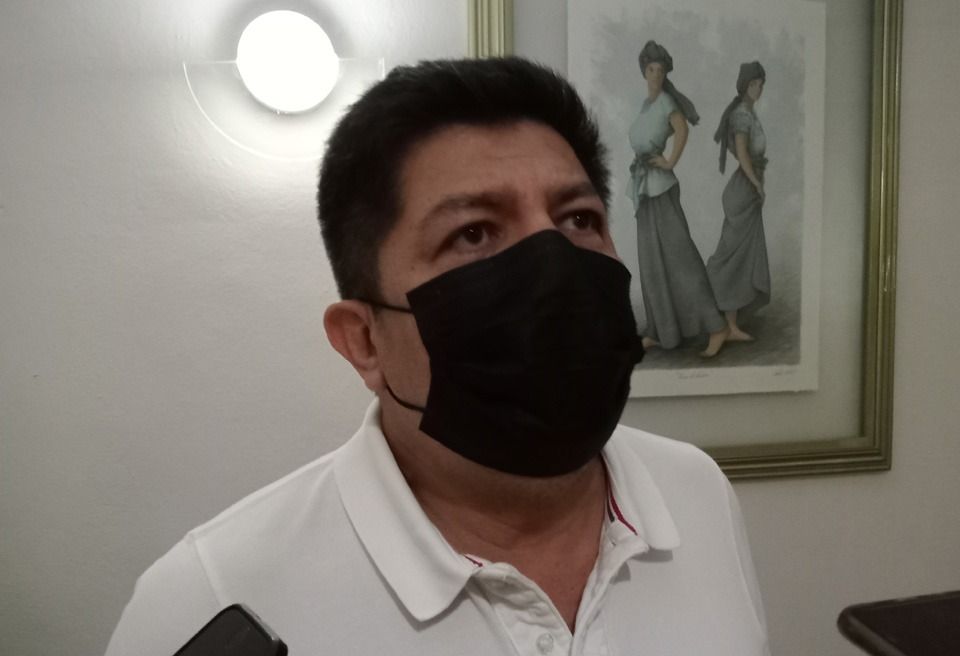 Rechazo de beliceños a vacuna contra la COVID-19 retrasa reapertura general de frontera hacia México