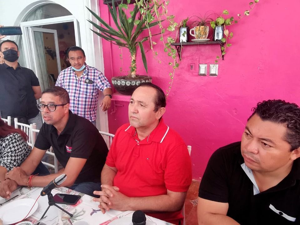 Ex edil de Lázaro Cárdenas se destapa para Gubernatura; si no es con el PAN, ya sostiene «amores con otros partidos»