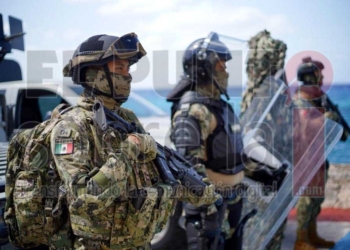 SEMAR capacita constantemente en Cozumel a su equipo de búsqueda y rescate