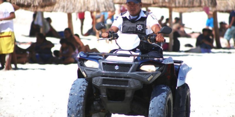 Cancun, 16 Marzo.- refuerzan la vigilancia en las playas de Cancun para evitar presencia de ambulantes