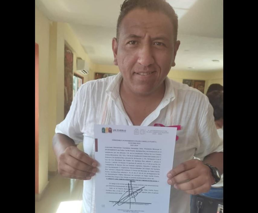 Primera destitución en la administración de Mary Hernández